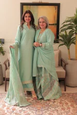 pale mint